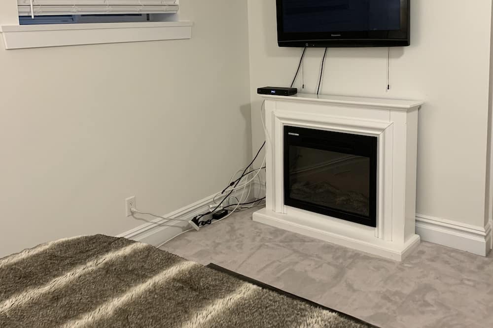 Photo of Bedroom in District of North Vancouver
