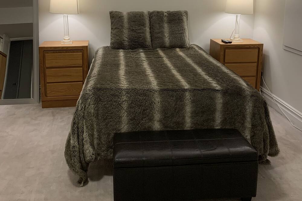 Photo of Bedroom in District of North Vancouver