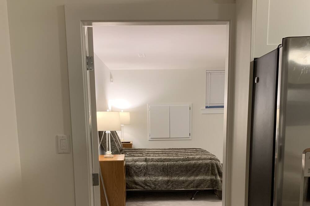 Photo of Bedroom in District of North Vancouver