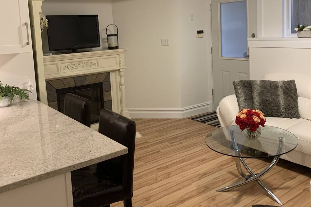 Photo of Livingroom in District of North Vancouver