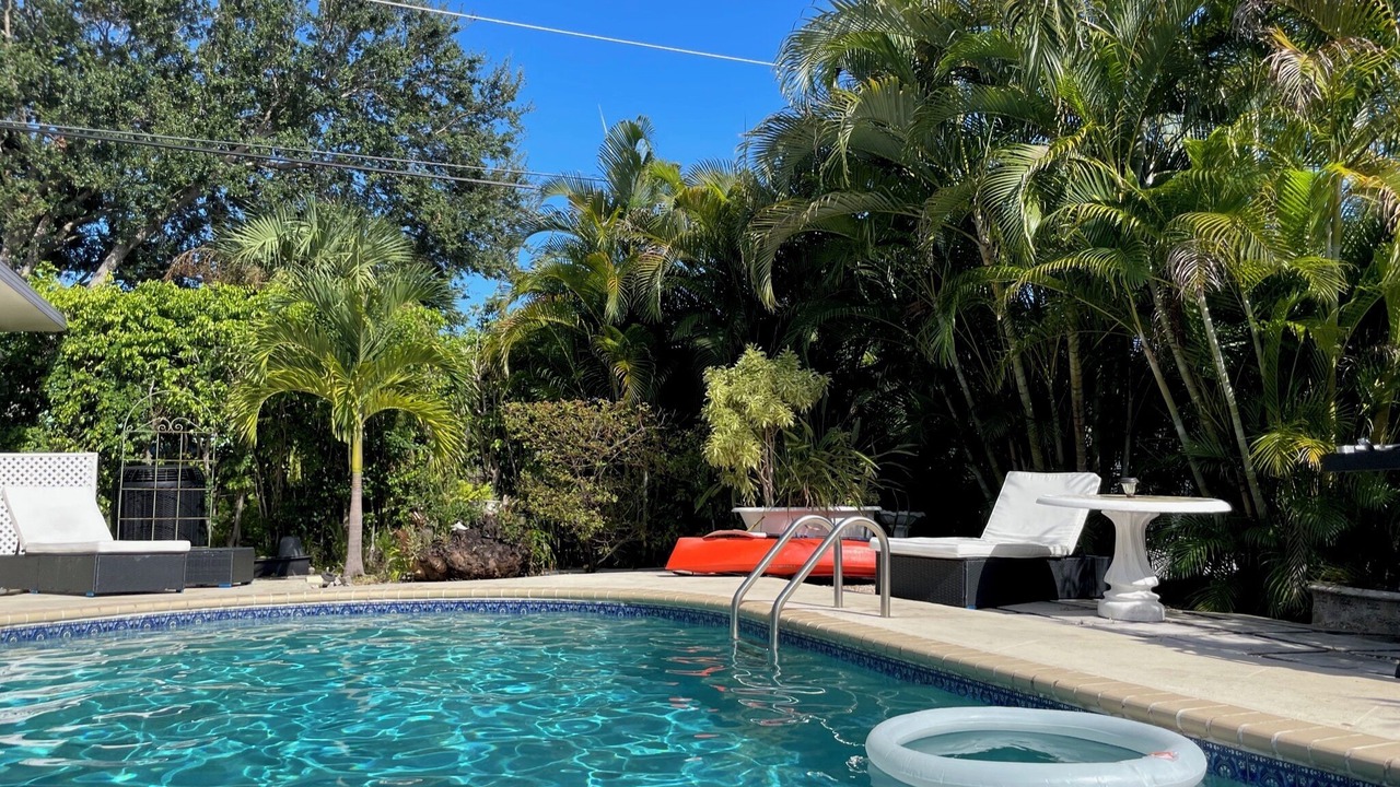 Photo of Outdoor in Parrot Cove