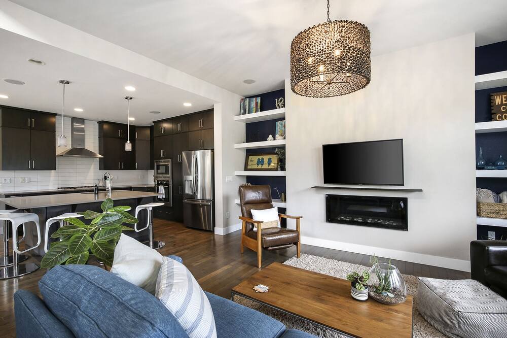 Photo of Livingroom in Stapleton