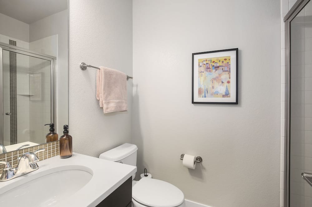 Photo of Bathroom in Stapleton