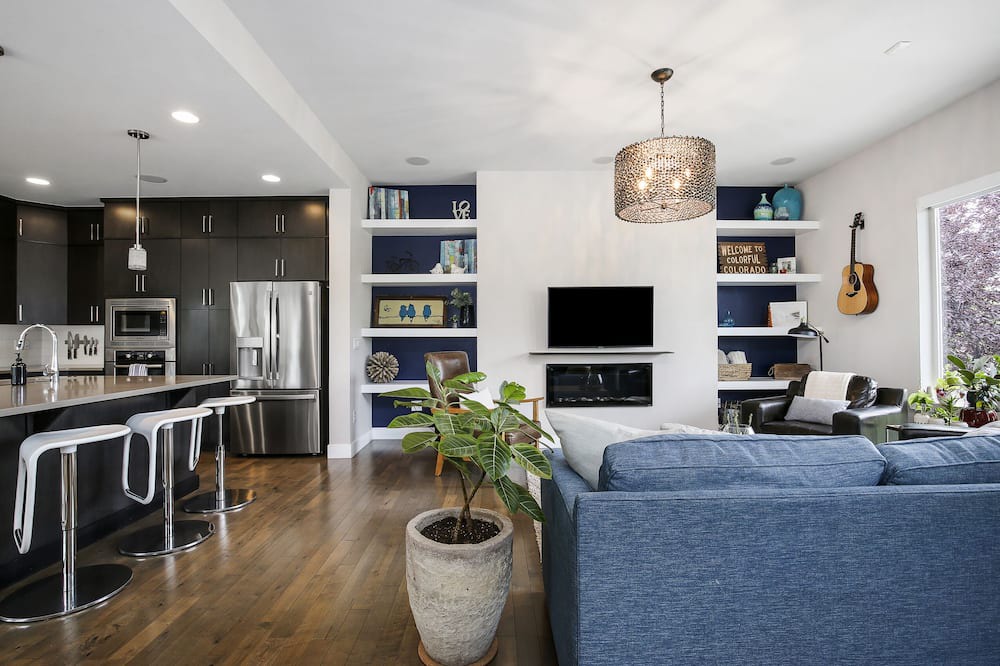 Photo of Livingroom in Stapleton