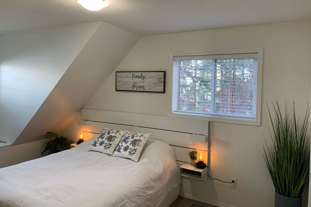 Photo of Bedroom in Central Okanagan