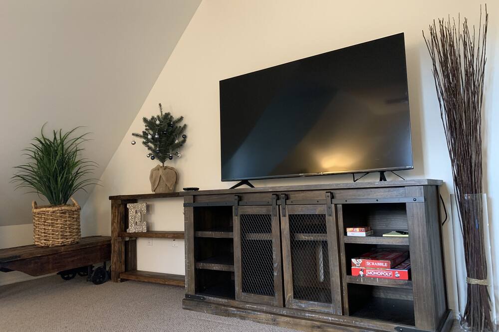 Photo of Livingroom in Central Okanagan