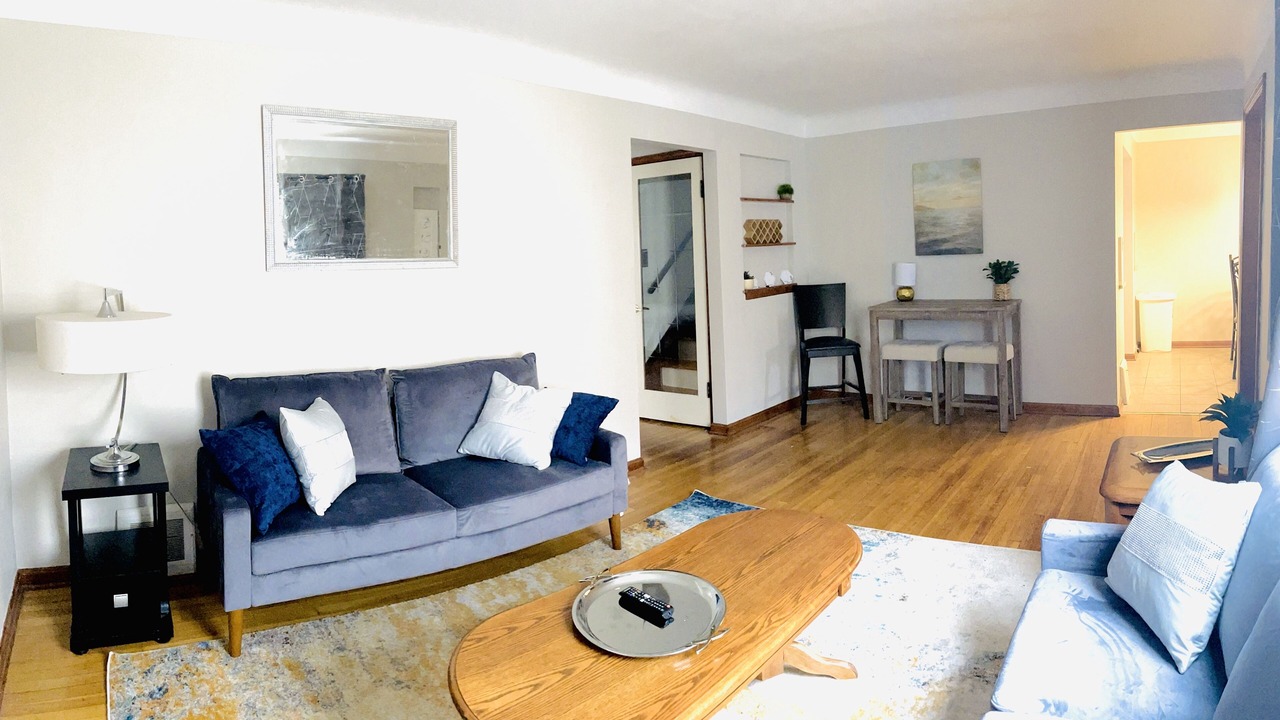 Photo of Livingroom in South Euclid