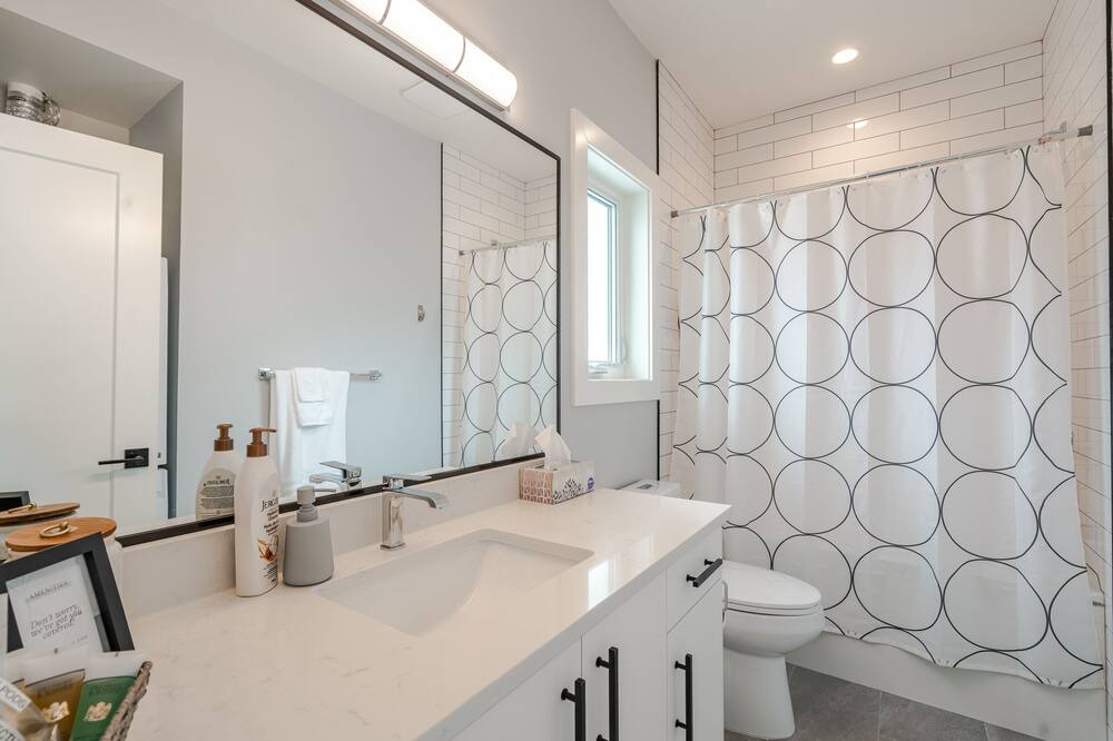 Photo of Bathroom in Colwood