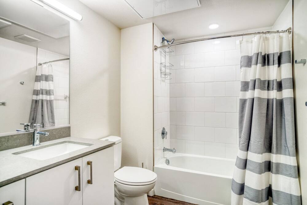 Photo of Bathroom in Five Points