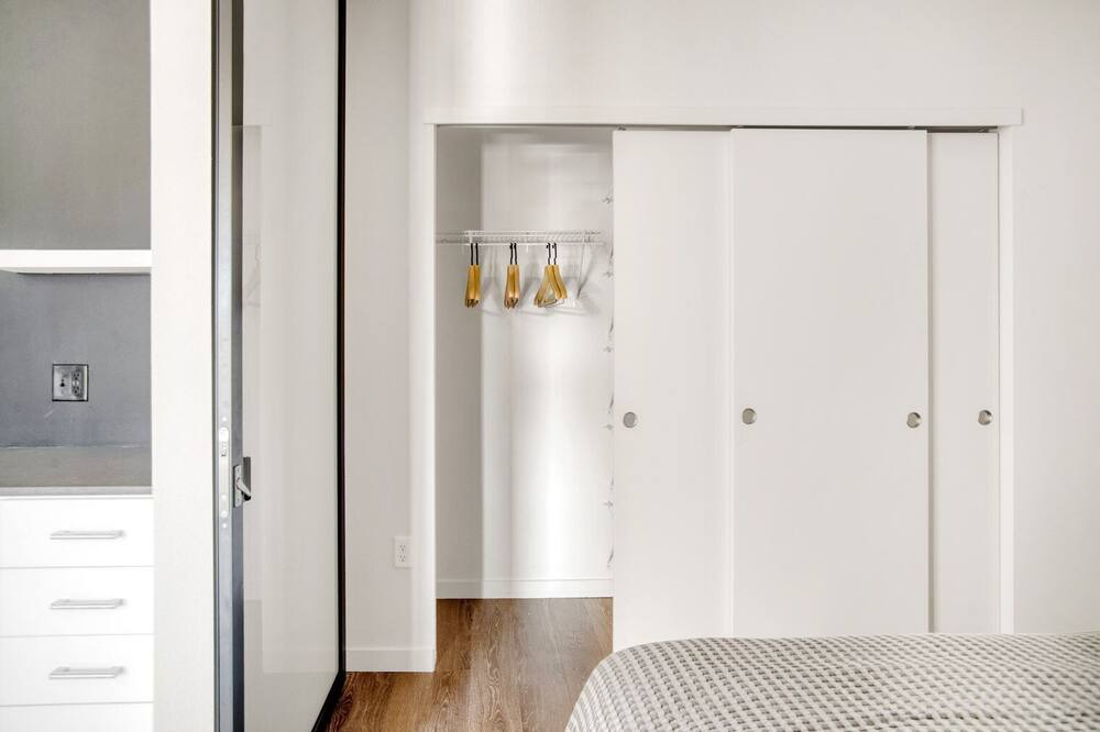 Photo of Bedroom in Five Points
