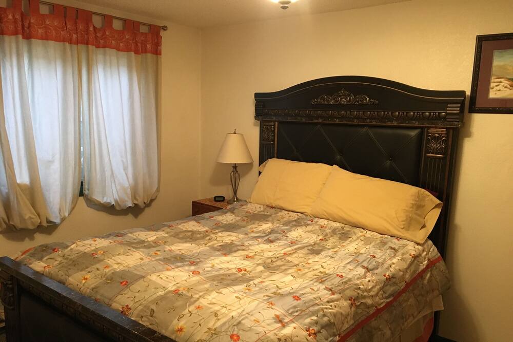 Photo of Bedroom in Laramie