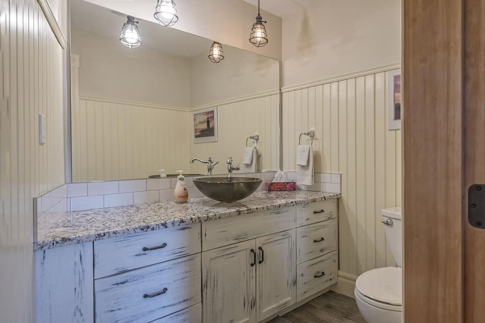 Photo of Bathroom in Vernon