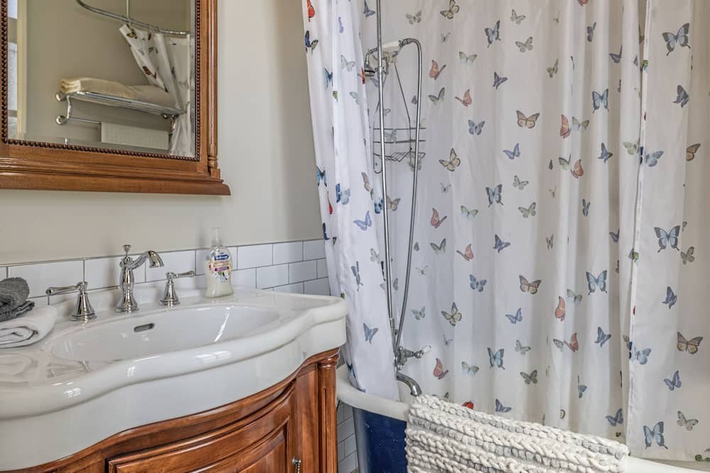 Photo of Bathroom in Vernon