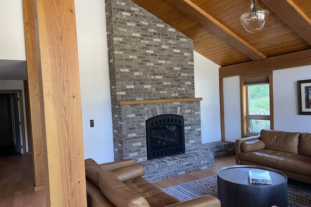 Photo of Livingroom in Fairways