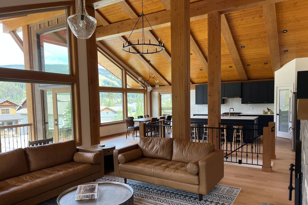 Photo of Livingroom in Fairways