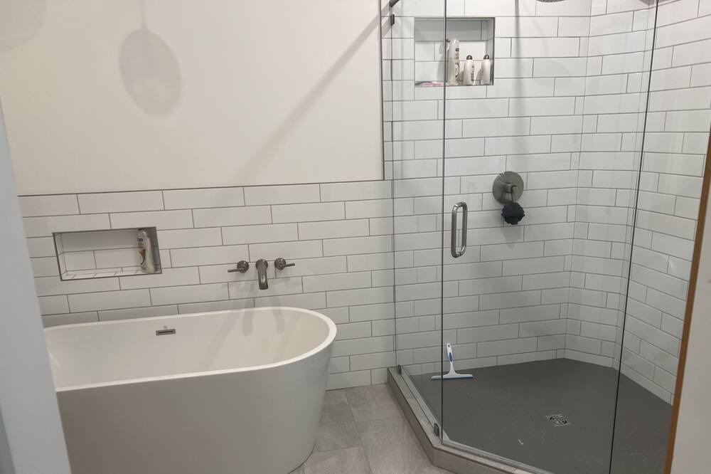Photo of Bathroom in Fairways