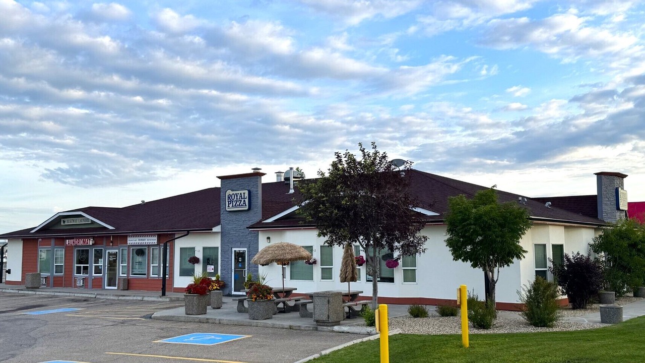 Photo of Others in Leduc