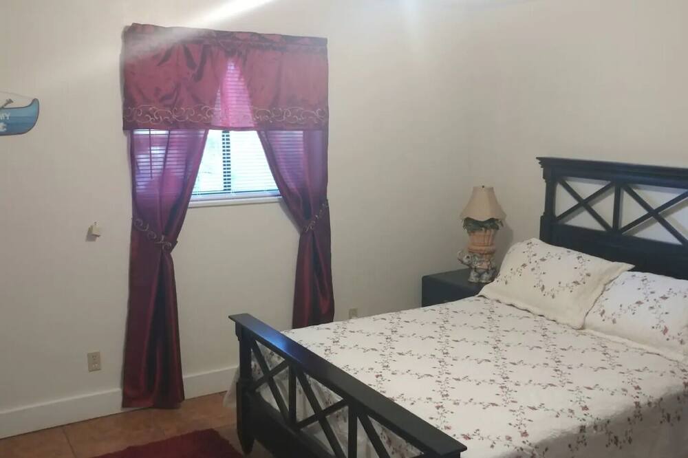 Photo of Bedroom in Hoehne