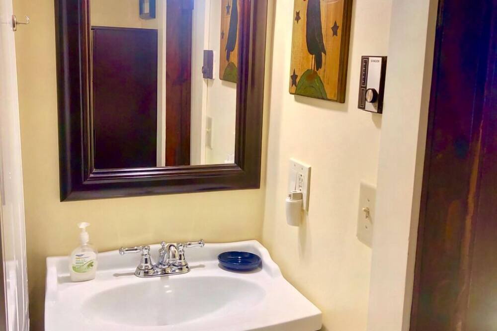 Photo of Bathroom in Franconia
