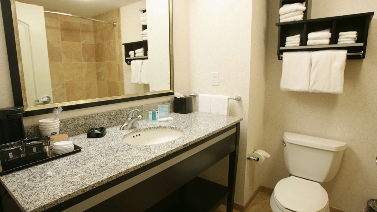 Photo of Bathroom in Fort Saskatchewan