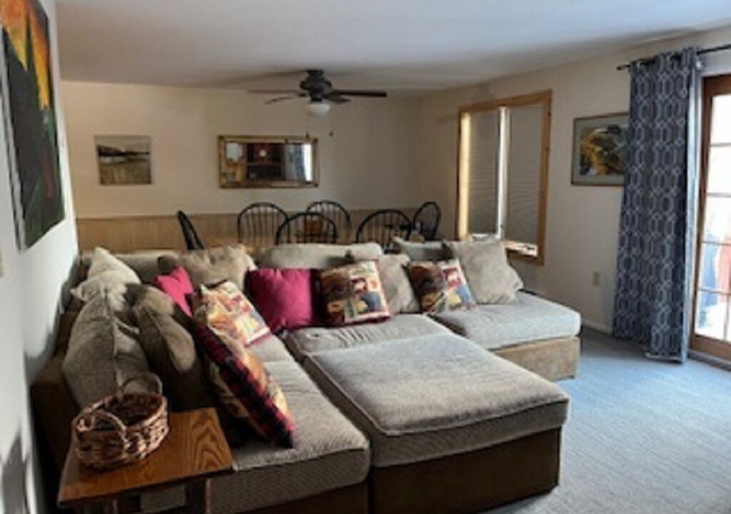 Photo of Livingroom in North Creek