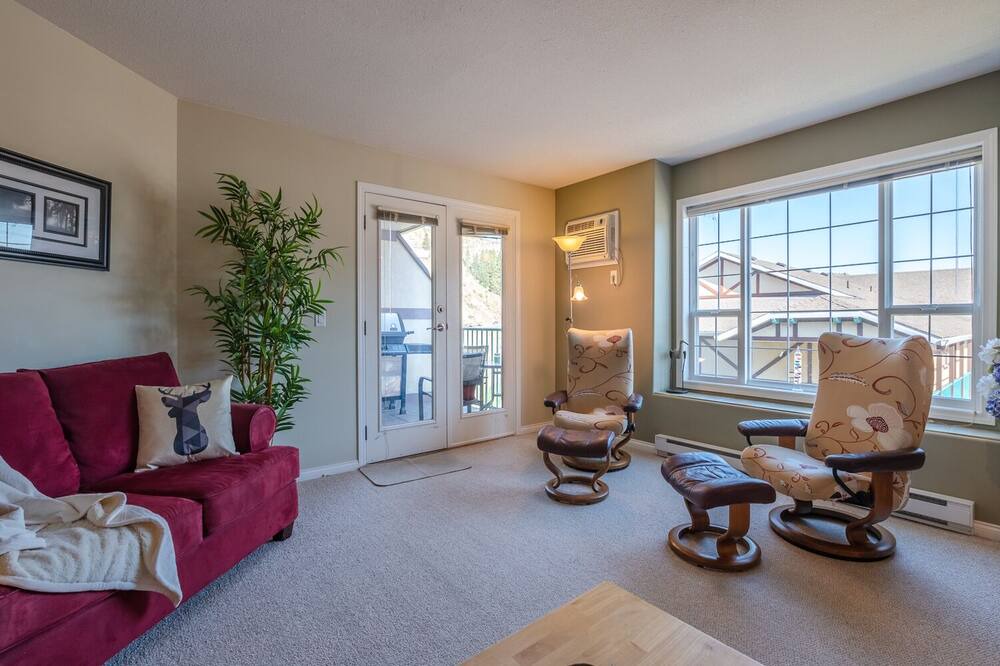 Photo of Livingroom in Okanagan-Similkameen