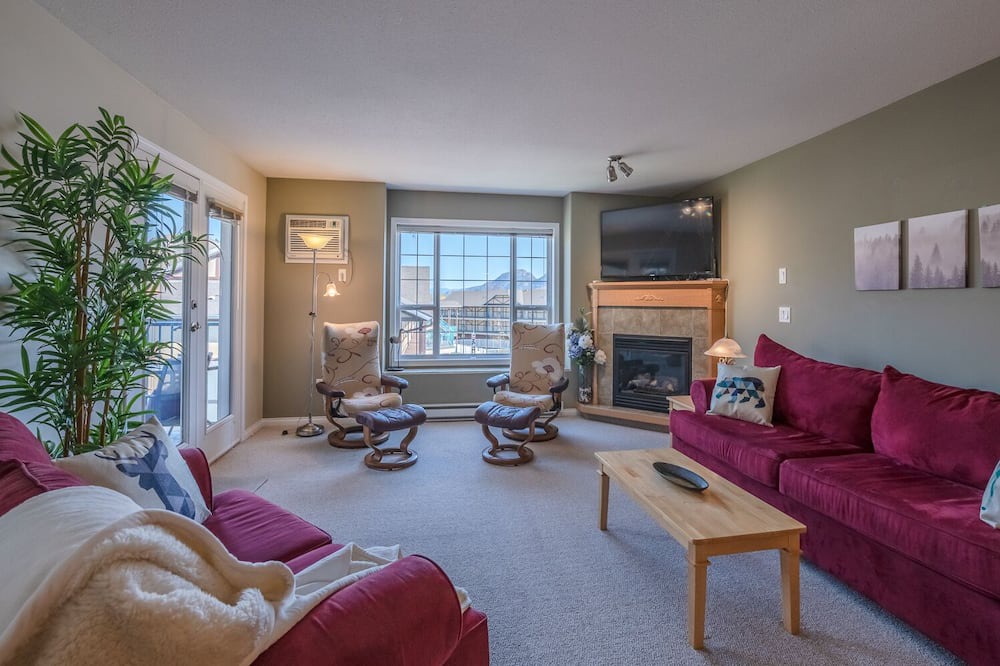 Photo of Livingroom in Okanagan-Similkameen