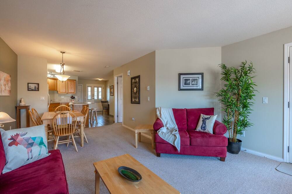 Photo of Livingroom in Okanagan-Similkameen
