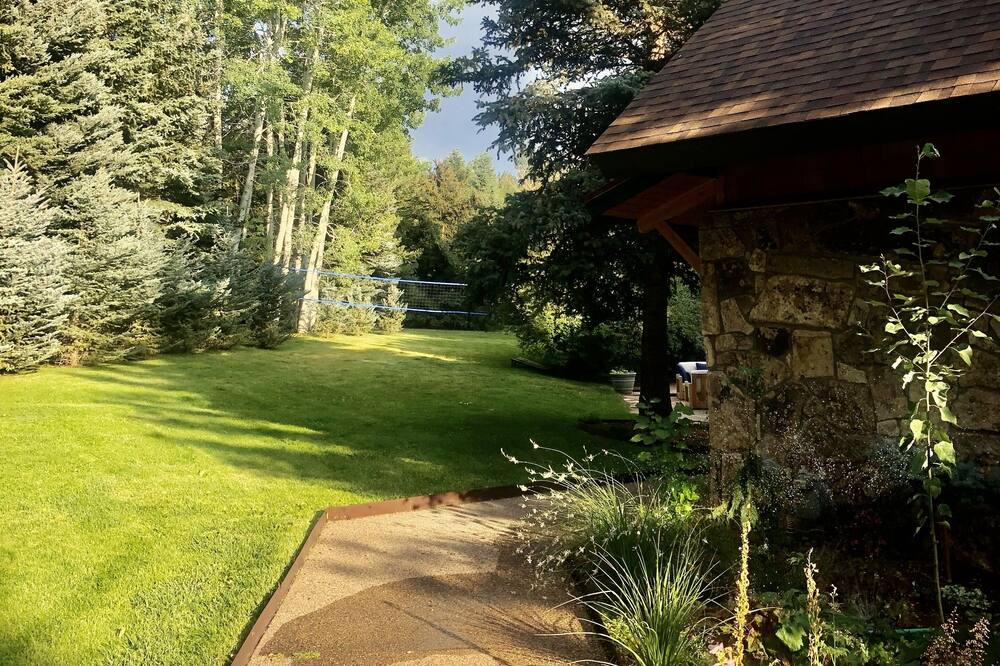 Photo of Outdoor in Basalt