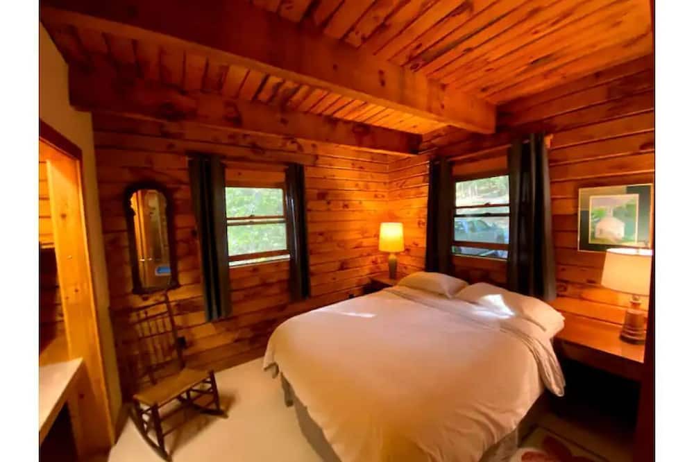 Photo of Bedroom in Schroon Lake