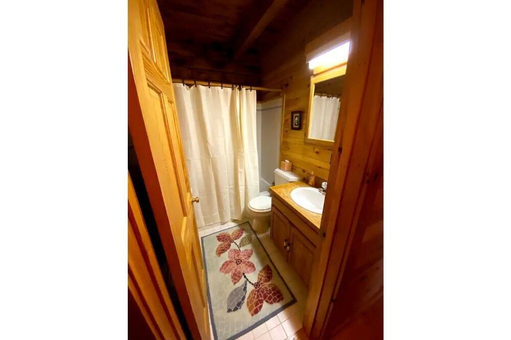 Photo of Bathroom in Schroon Lake