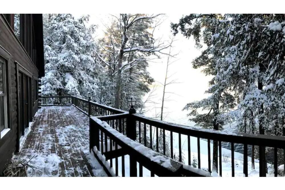 Photo of Patio Balcony in Schroon Lake