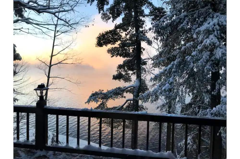 Photo of Patio Balcony in Schroon Lake