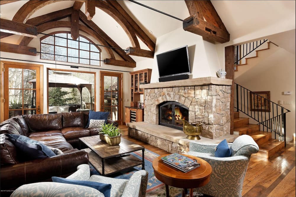 Photo of Livingroom in Aspen