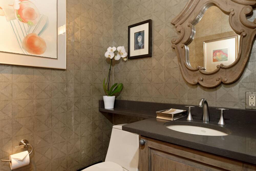 Photo of Bathroom in Aspen