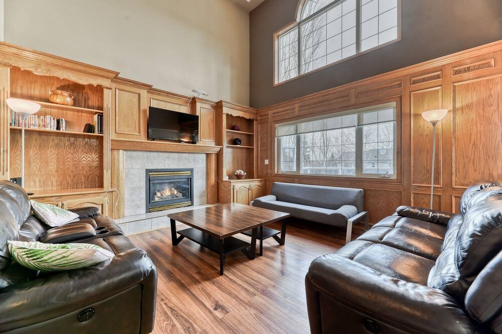 Photo of Livingroom in Chestermere