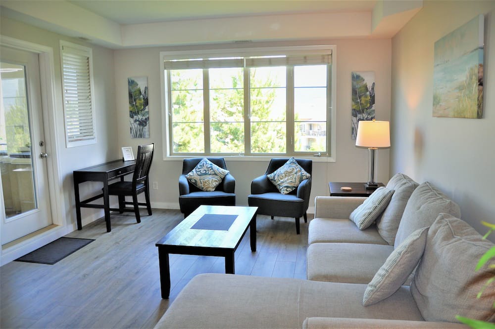 Photo of Livingroom in Quail Ridge