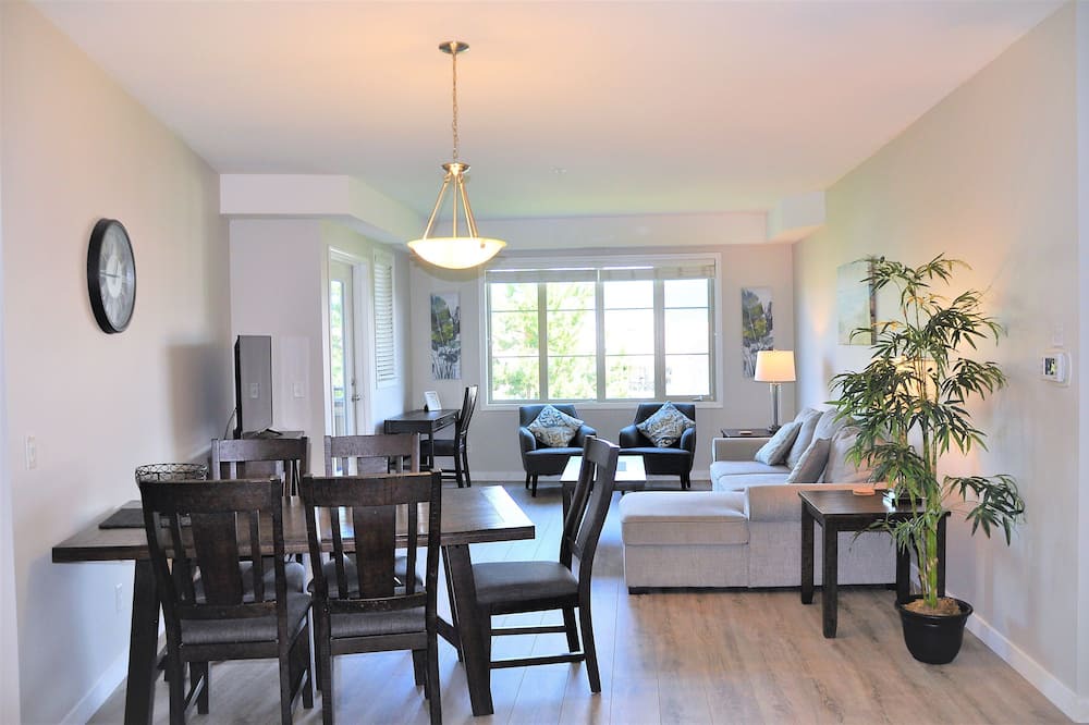 Photo of Livingroom in Quail Ridge