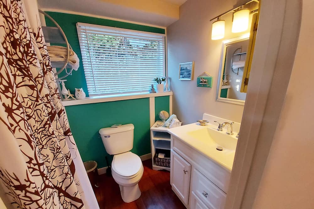 Photo of Bathroom in Sappertown