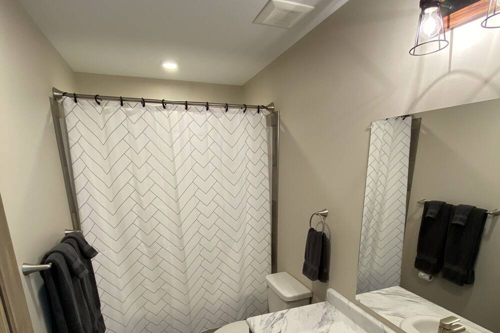 Photo of Bathroom in Valemount
