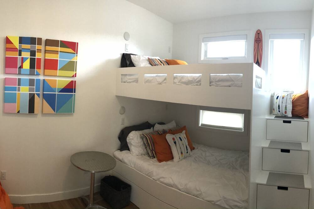 Photo of Bedroom in Okanagan-Similkameen
