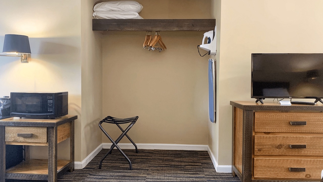 Photo of Bedroom in Lake George