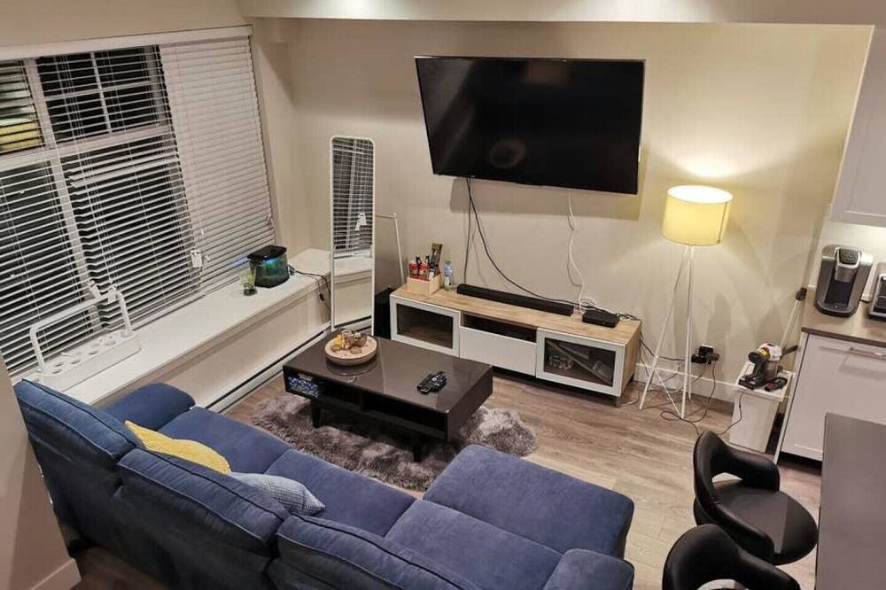 Photo of Livingroom in Burnaby