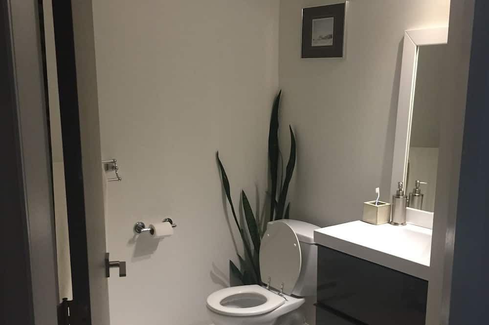Photo of Bathroom in Grandview-Woodland