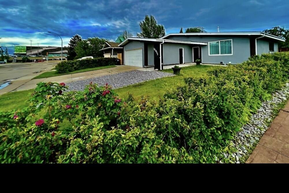 Photo of Others in West Edmonton