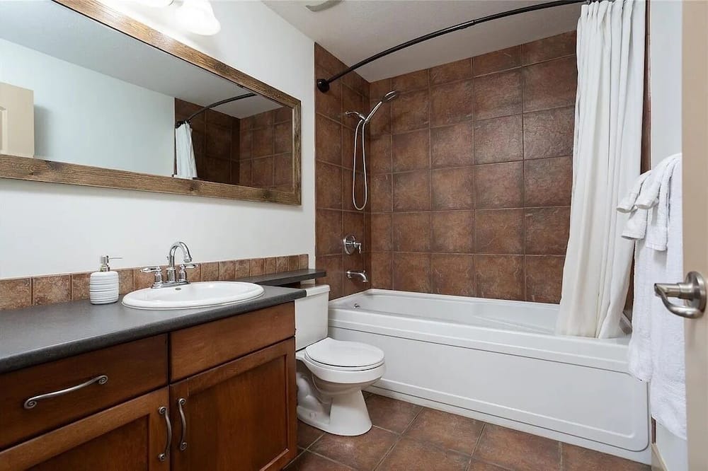 Photo of Bathroom in Quail Ridge
