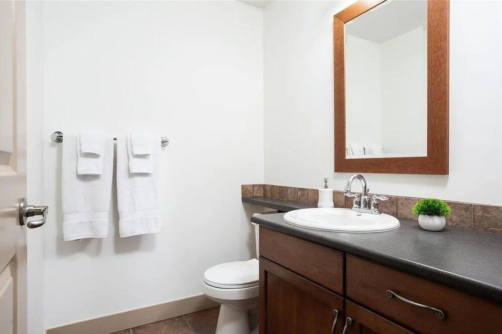Photo of Bathroom in Quail Ridge