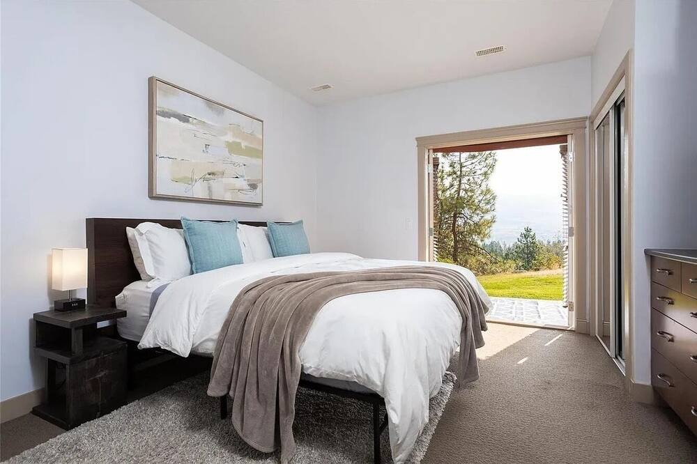 Photo of Bedroom in Quail Ridge
