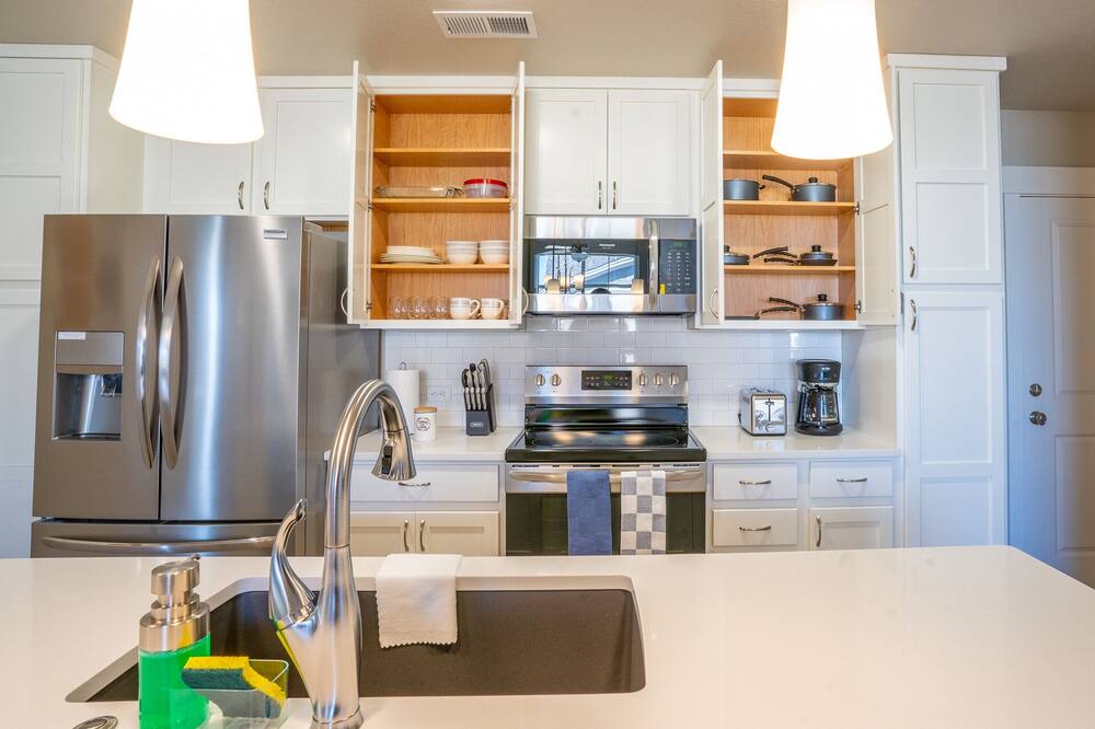 Photo of Kitchen in Centerra