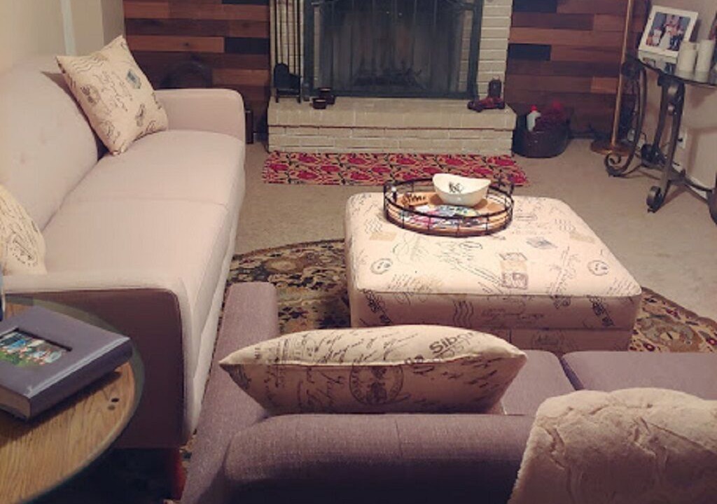 Photo of Livingroom in Columbine